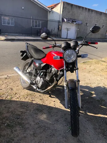 CG FAN 125 cor vermelha linda e econômica 