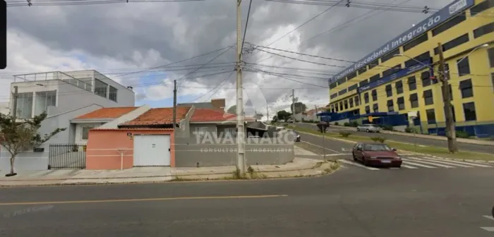 Residência com 3 quartos, de frente para o Lago de Olarias.