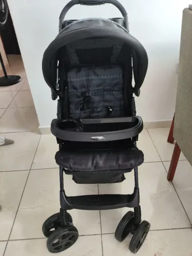 Carrinho de passeio para bebê - Voyage.