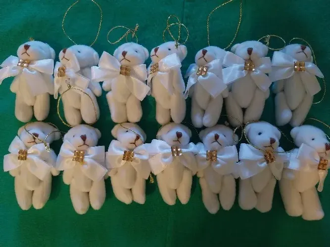 NATAL: 14 mini ursinhos brancos com lacinho branco - 7cm