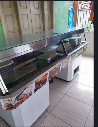 Vende-se Buffet self-service esquenta e esfria