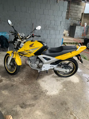 Cbx Twister muito nova 38 mil km original 