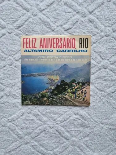 Dsco Vinil Compacto Ep Altamiro Carrilho - " Feliz Aniversario Rio " entrega em Curitiba