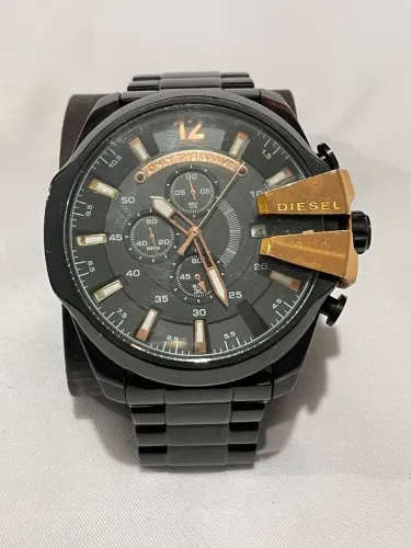 Vendo relógio diesel original em perfeito estado