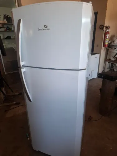 Geladeira Frostfree 410 litros muito nova