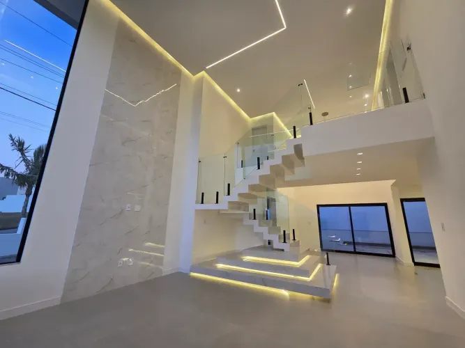 Casa recém construída em Alphaville