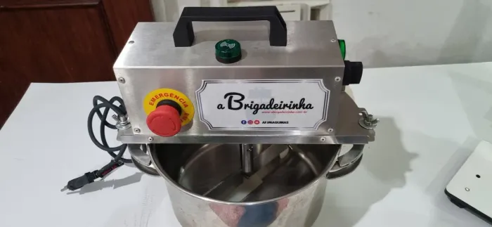 Panela para mexer doces em aço INOX 24 CM - Timer Integrado + Suporte