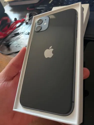IPHONE 11
