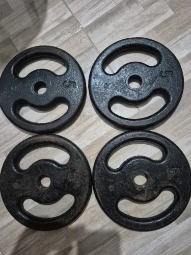 4 ANILHAS DE 5 KG DE FERRO