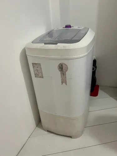 Tanquinho de lavar roupa