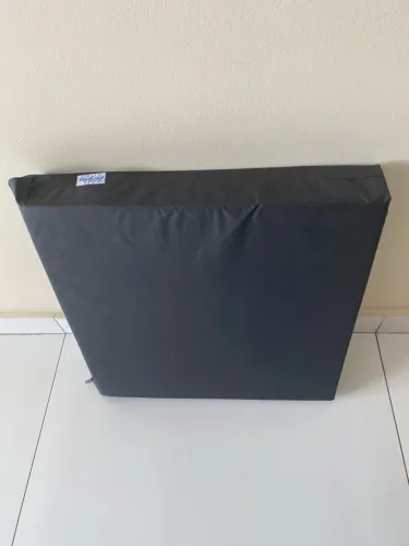 Almofada ortopédica para cadeira de rodas