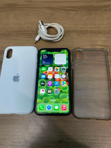 iPhone XR 128GB sem peça trocada e sem defeitos.