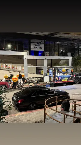 Trabalho em Trailer de Lanches