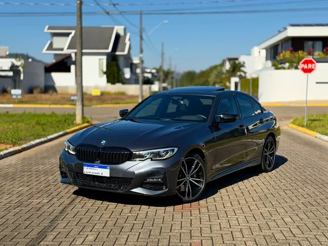 BMW 330E M Sport 2.0 Turbo Híbrido AU 2021