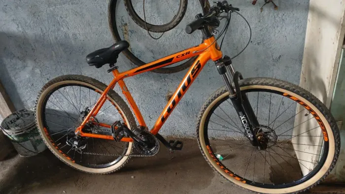 Vende se lotus aro 29