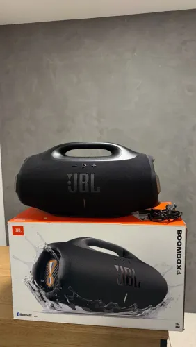 JBL Boombox 4