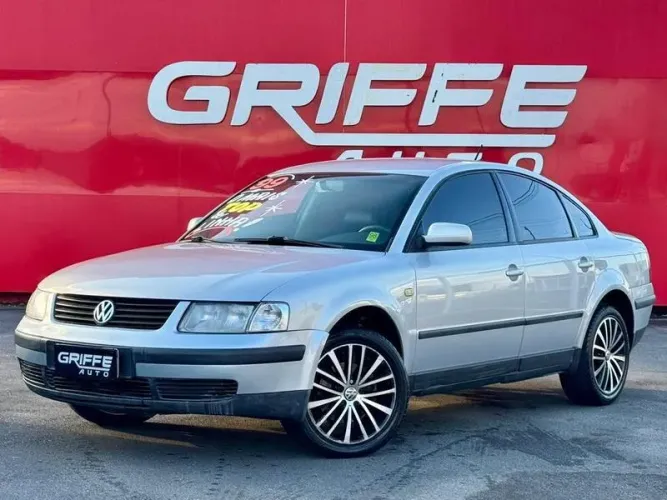 Volkswagen Passat 1.8 Aut. 1999