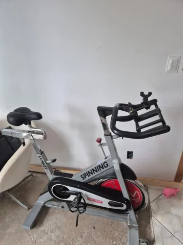 Bike Spinning STAR TRAC - Roda de Inercia 20KG Pro