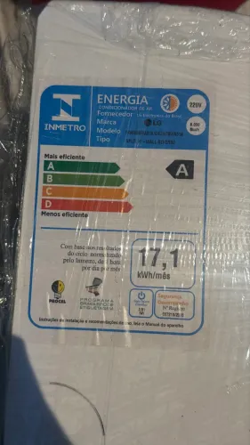 Vendo ar-condicionado LG Split Hi-Wall 9.000 BTUs, Quente e Frio, 220V