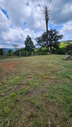 Lindo Terreno em socorro-sp rio do peixe divisa com munhoz-mg