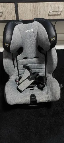 Vendo cadeirinha Safety 1St Multifix(de 0 a 36kg)
