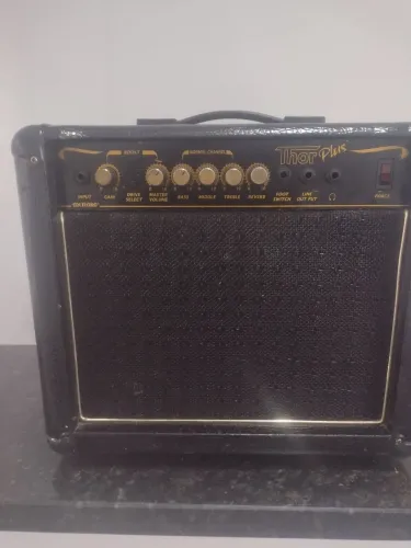 Ampli meteoro com Reverb e driver 80wtts