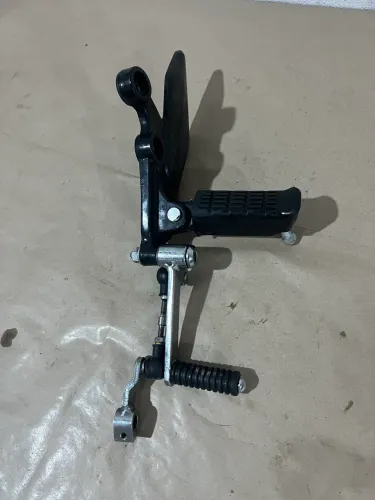 Bacalhau com pedal de cambio nh190/300cc usado