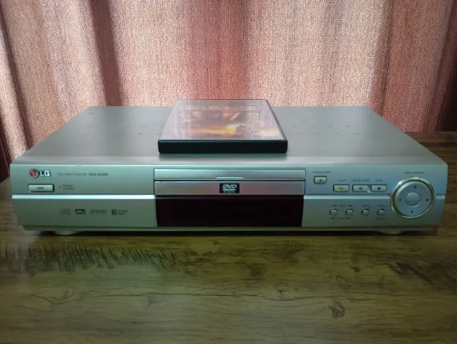 Aparelho LG CD/DVD PLAYER FUNCIONANDO NORMAL 