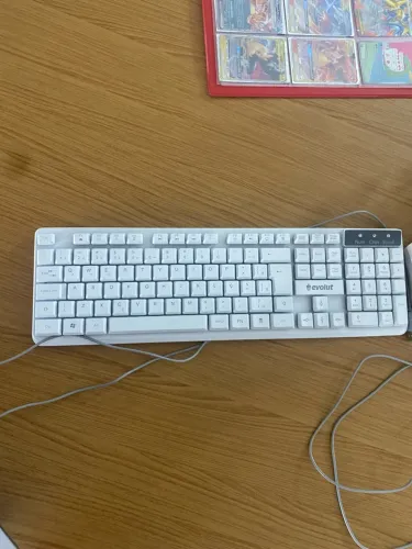 Teclado e mouse evolute para trabalho e jogo