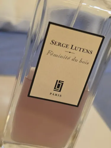 Perfume Serge Lutens Féminité du bois 50ml