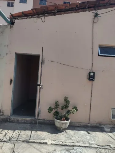 Casa para locação no Joaquim Távora - R$ 750,00