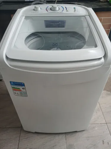 Máquina de Lavar Roupa Electrolux