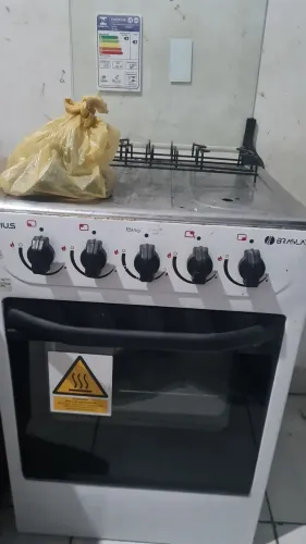Fogão mal usado