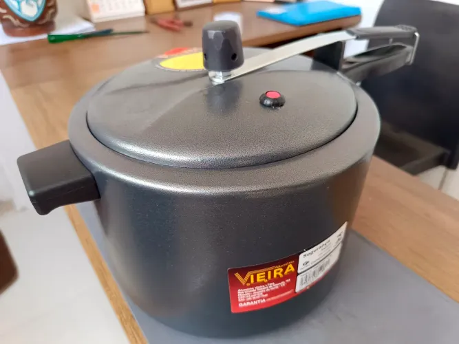 Panela Grande Pressão 7 litros Preta