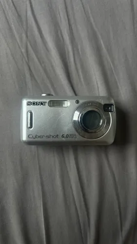 Sony Cyber-shot DSC-S600