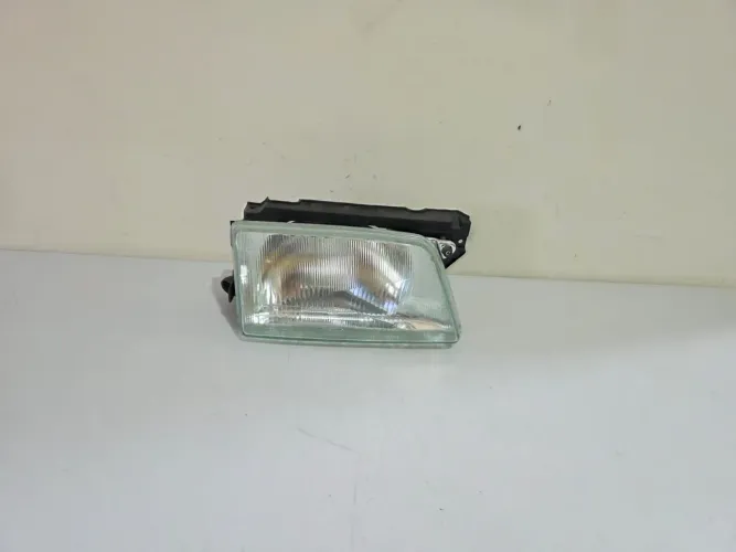 Farol direito Kadett Original