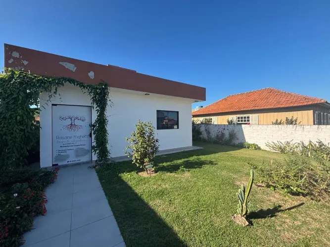 Casa para Venda em Imbituba, Vila Nova, 3 dormitórios, 1 suíte, 2 banheiros, 2 vagas