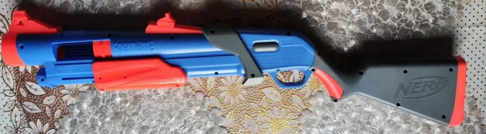 Nerf Fortnite, versão Pump Shotgun. (Muito bem conservada)