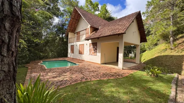 Chalé à Venda em Montanha, Santa Teresa 2 Suítes, 300m²