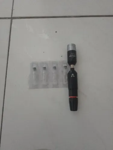 Uma máquina de tatuagem pen