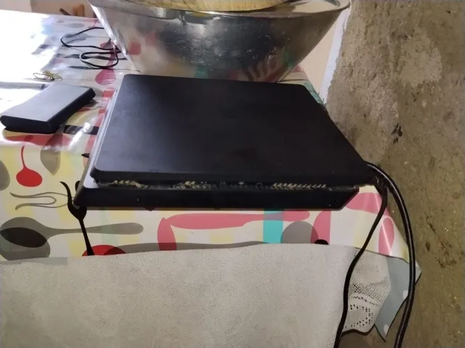 Ps4 1TB+1 manete