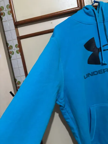 Blusa Azul Moleton UNDER ARMOUR