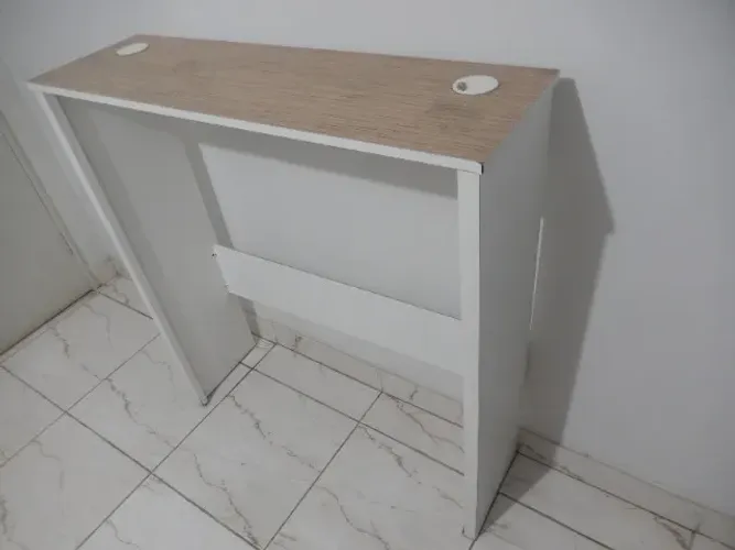 Balcão de madeira em MDF