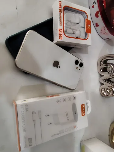 CELULAR IPHONE 11 MEMÓRIA 128 GIGAS CARREGADOR E FONE E CAPA