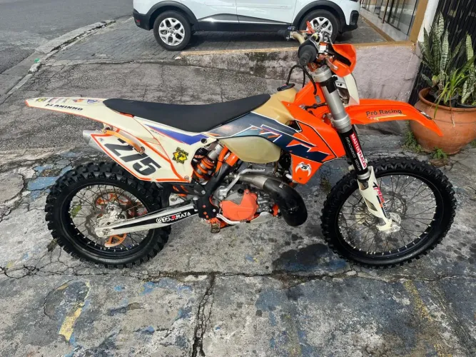 KTM 300 EXC 2016 - Segundo dono - Manual e pasta da KTM - Oficial