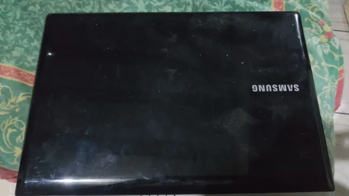Notebook Samsung RV410, no estado sem HD e memória