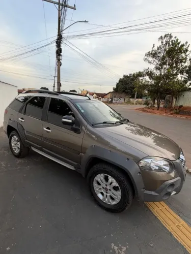 Fiat Palio Weekend Adventure Locker 1.8 Flex 2012