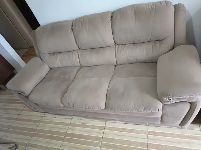 Sofá 3 lugares 