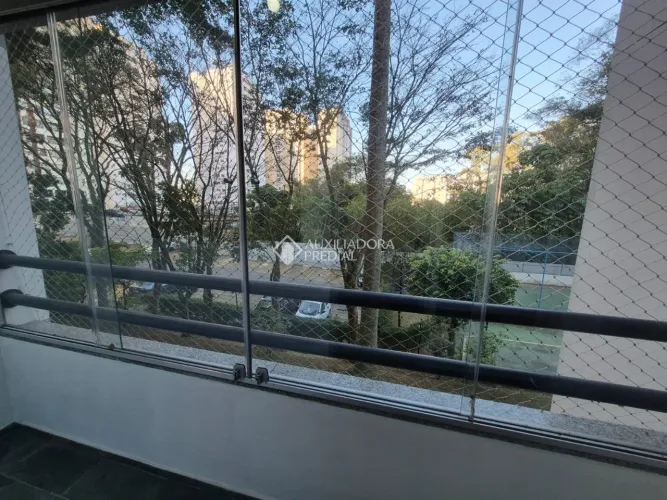 Apartamento à venda no bairro Planalto - 3 dormitórios/quartos e 76 m² de área útil