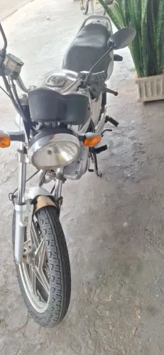 Moto 125 Suzuki YES 2007